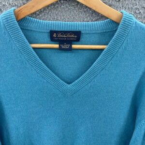 Brooks Brothers Sweater Men XL Blue V Neck 3 Ply Italian Cashmere Knit Scotland